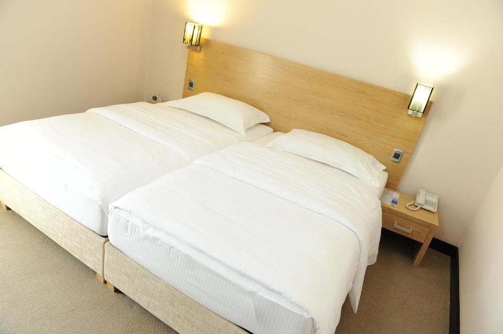 City Hotel Podgorica Værelse billede
