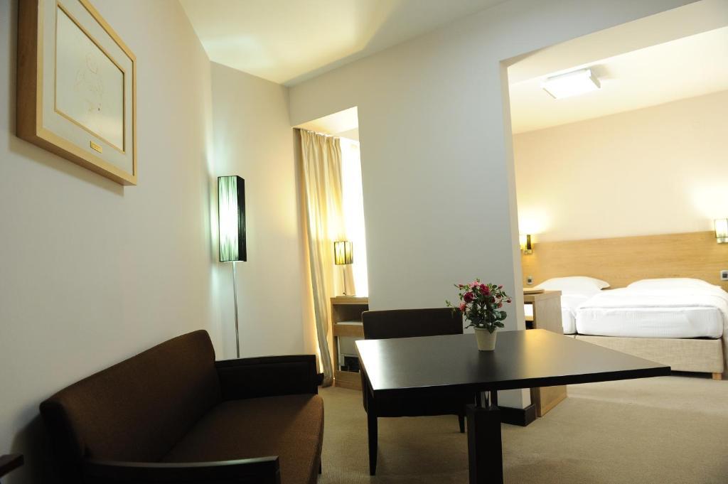 City Hotel Podgorica Værelse billede