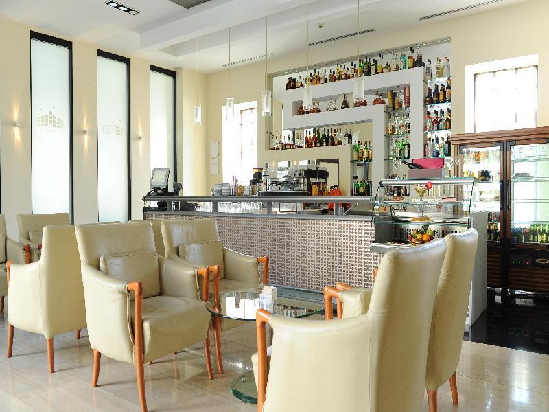 City Hotel Podgorica Eksteriør billede