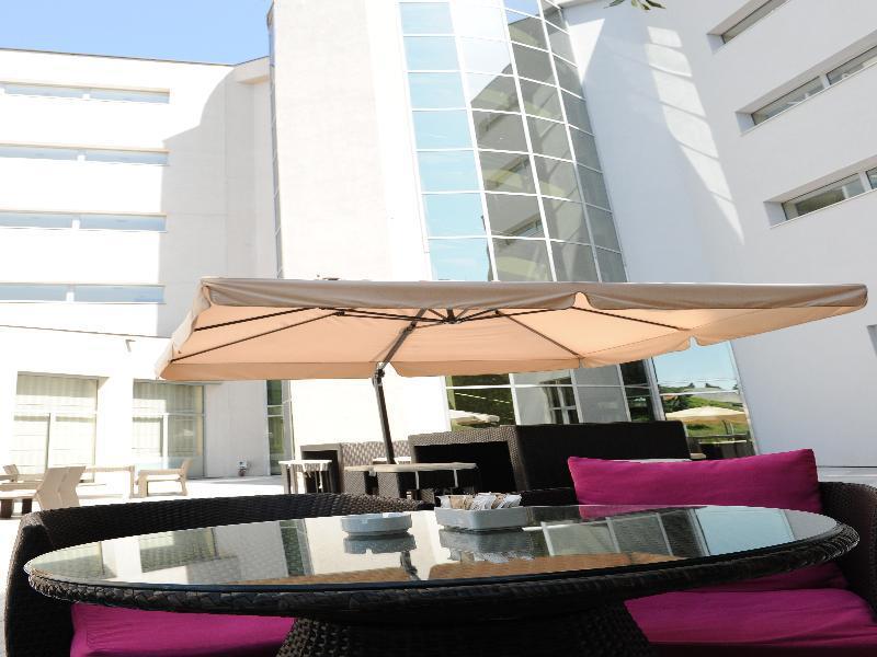 City Hotel Podgorica Eksteriør billede